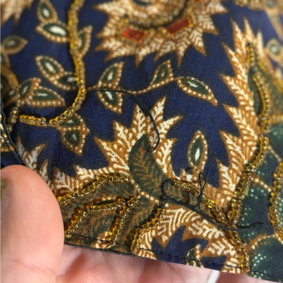 Vintage Kisha Fashion Floral BeadedTapestry Vest - Picture 4 of 9